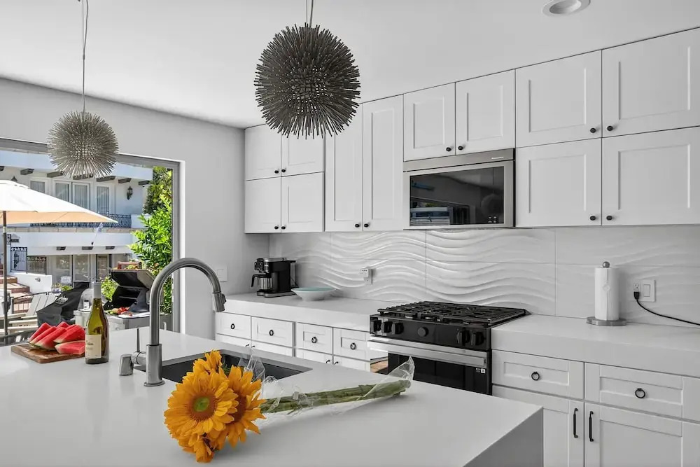 Your Coastal Getaway in Manhattan Beach Awaits