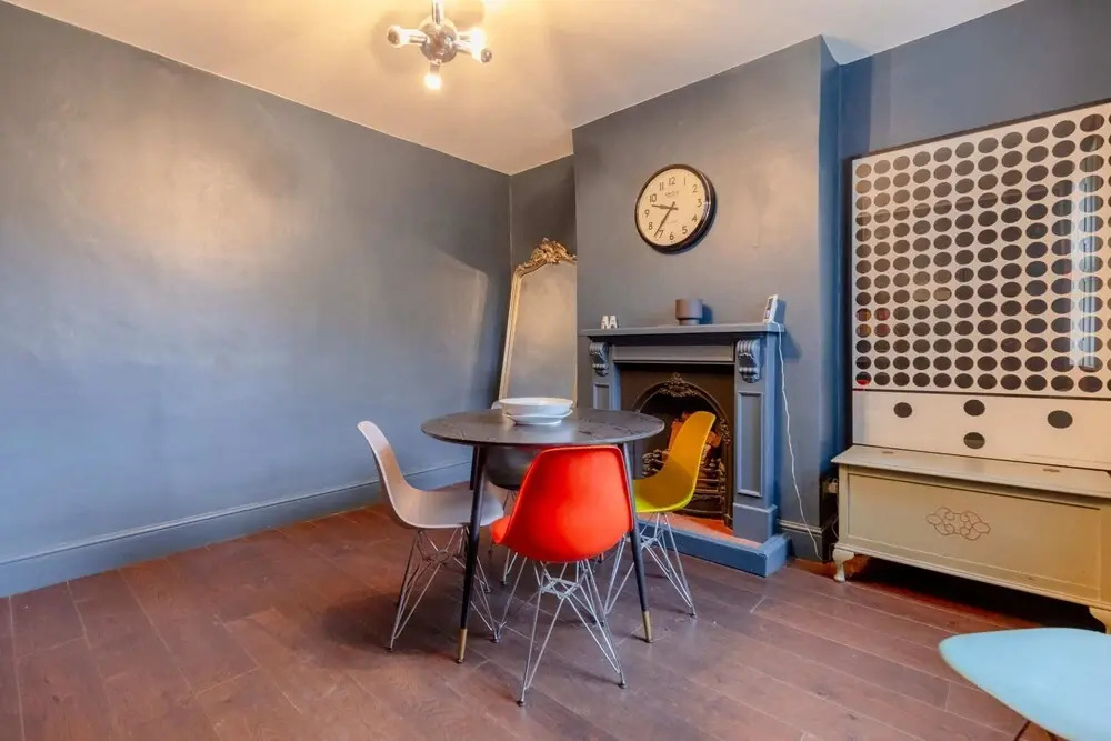 Trendy 2BD House 5 Mins From Willesden Junction!
