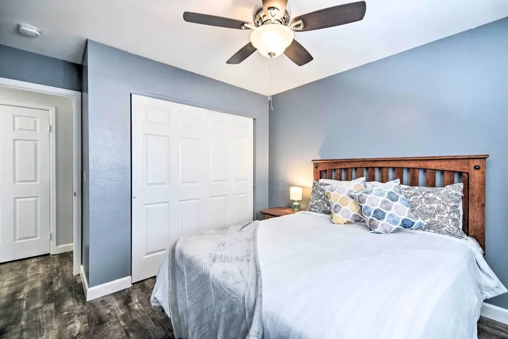 Loveland Duplex w/ Large Yard: 2 Mi to Dtwn