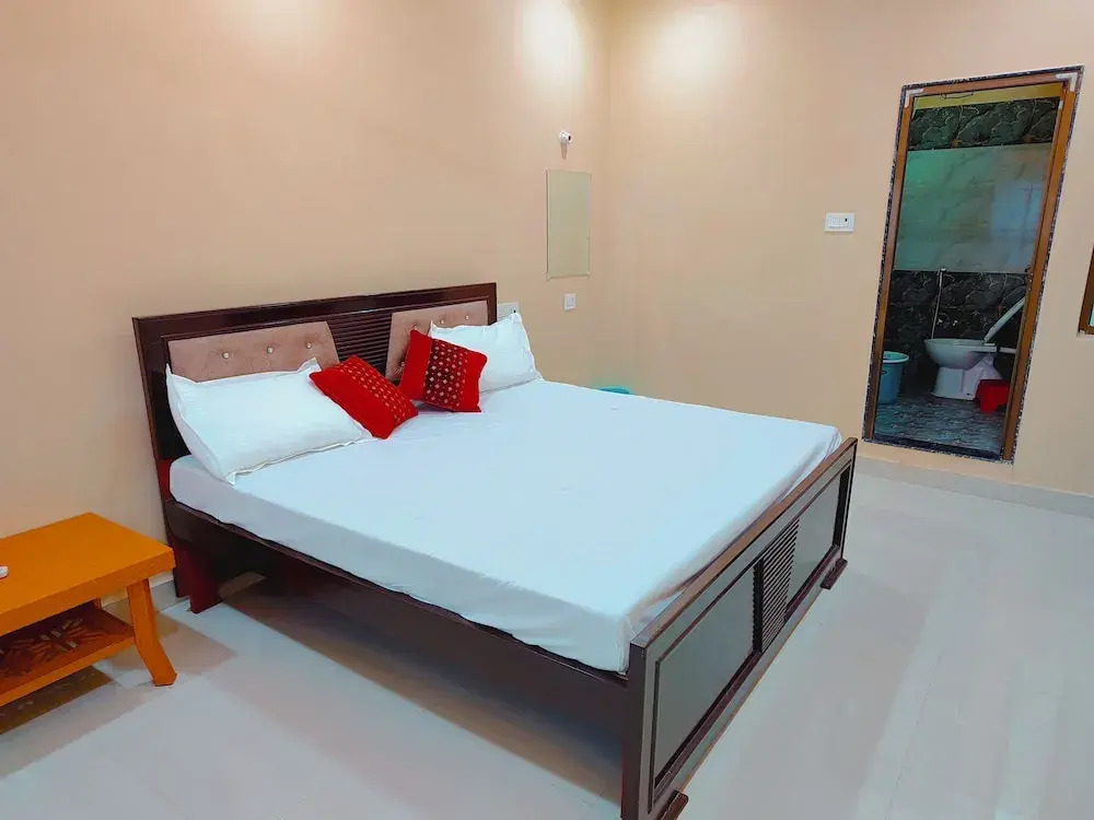 Saryu Lodge