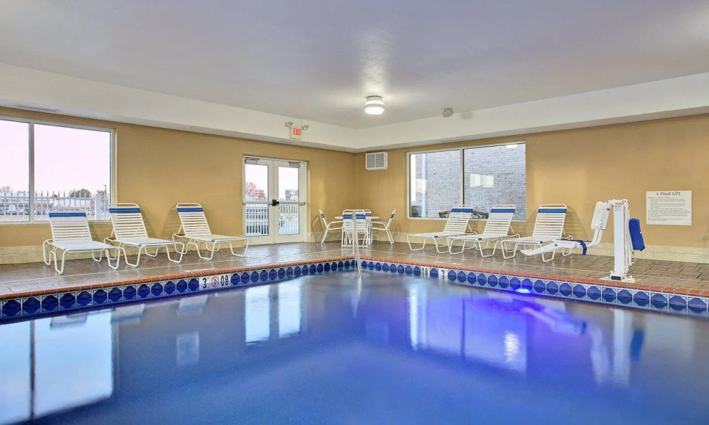 Holiday Inn Express & Suites Somerset Central by IHG