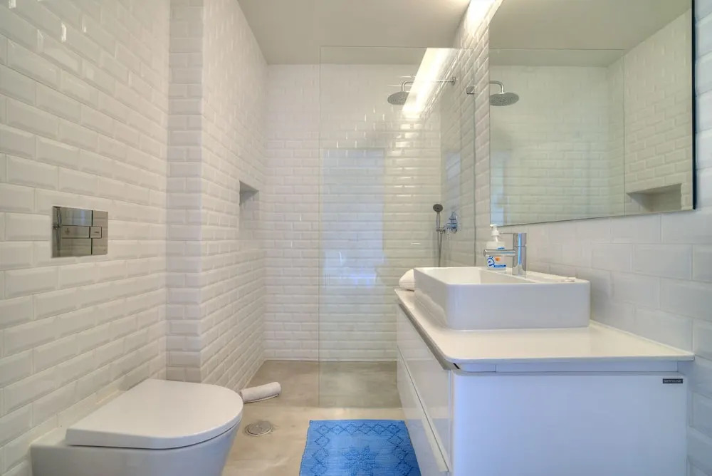 Ocean Blue Apartment