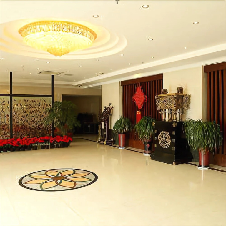 Chaoyue Business Hotel