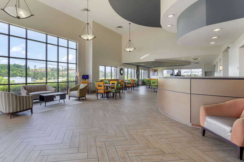 Comfort Suites Kodak Sevierville