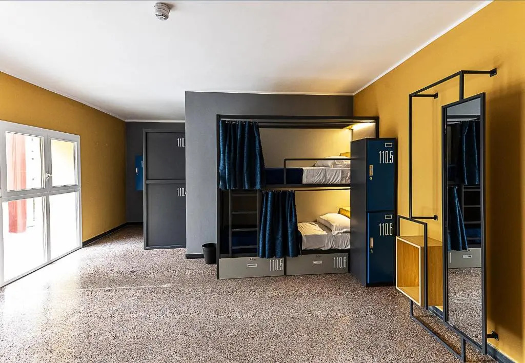 Marathon Hostel