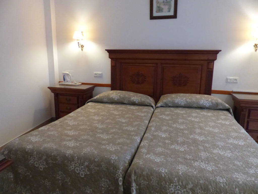Hostal Dianes