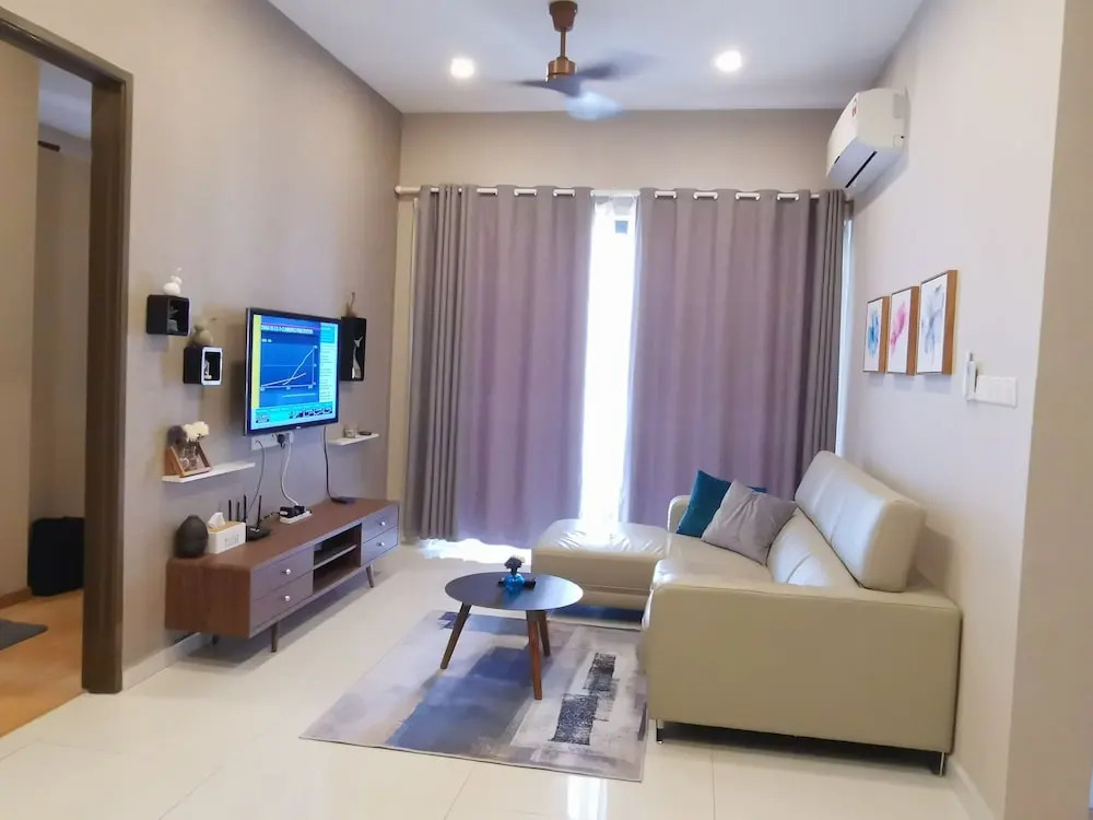 5 Star Resort at Danga Bay