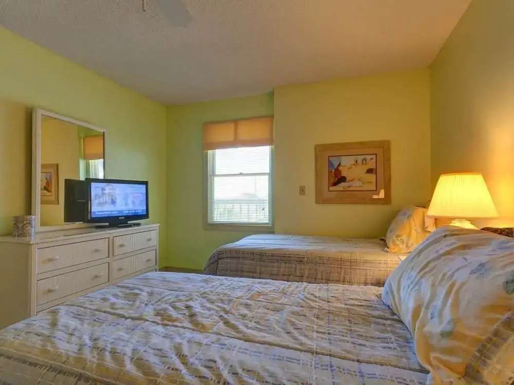 Ocean Eight 104 - Three Bedroom Condo