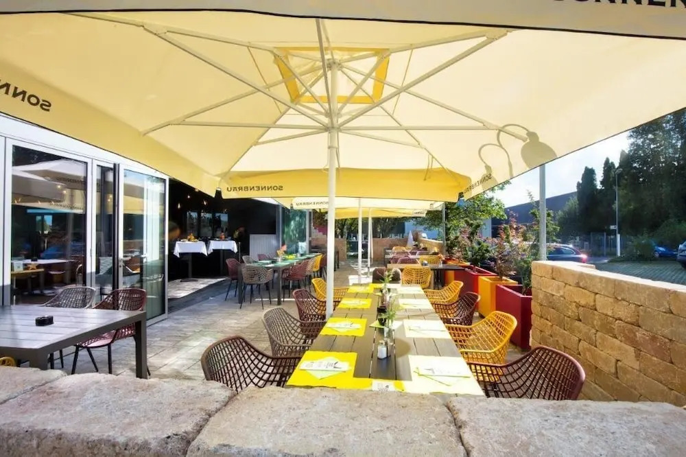 Hotel Restaurant Rhy