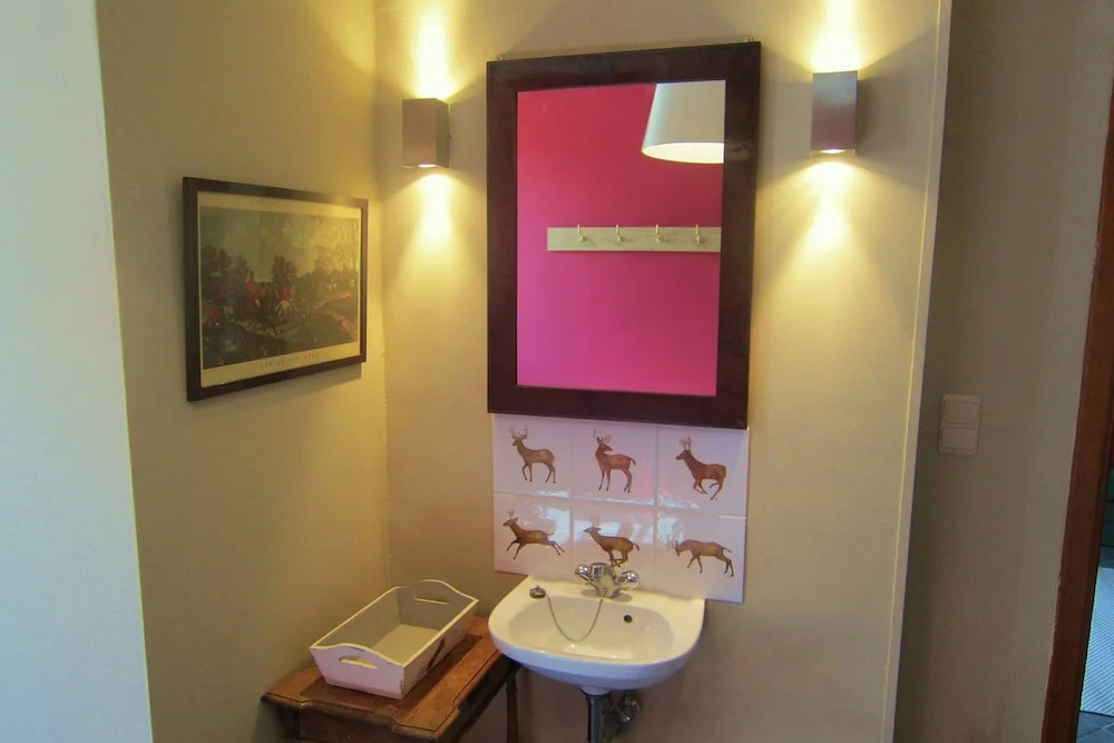 Spacious Family Villa, Offagne