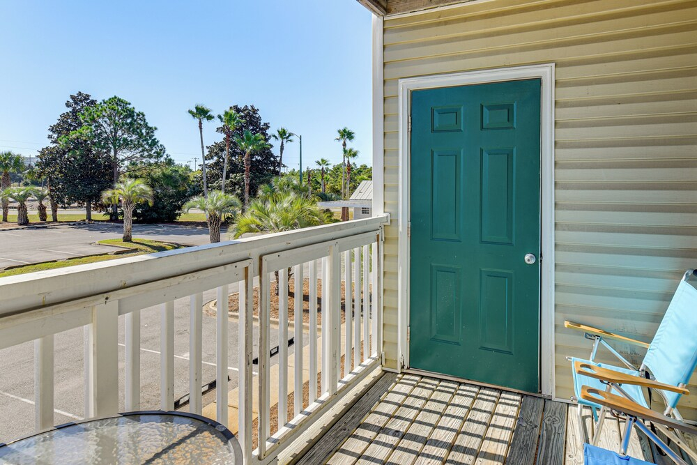 Explore Boardwalk Thrills! Central Destin Condo