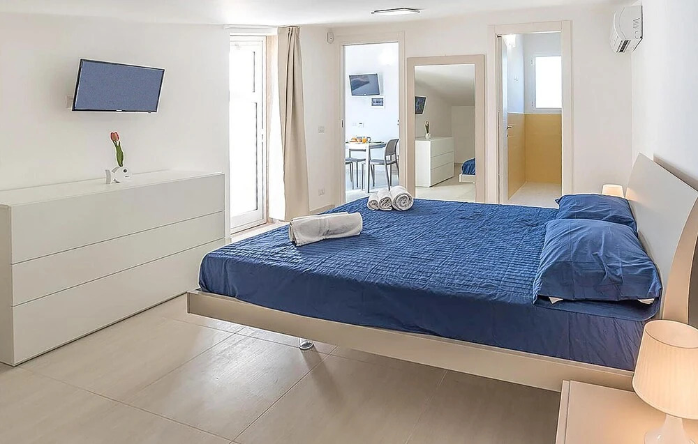 Stunning Home in Santa Croce Camerina With Wifi, Outdoor Swimming Pool and Swimming Pool