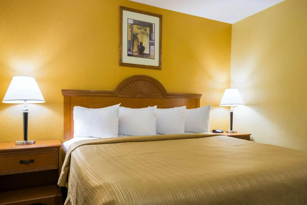 Quality Inn & Suites Franklin