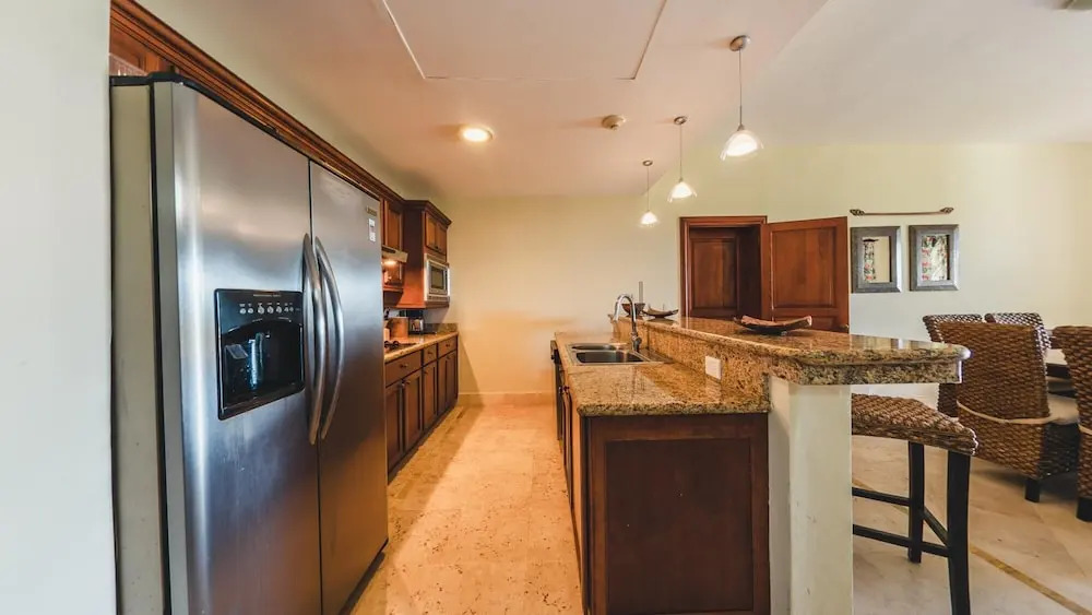 Lavish 2 BR apt at Golden Bear Lodge w Private Pool G111