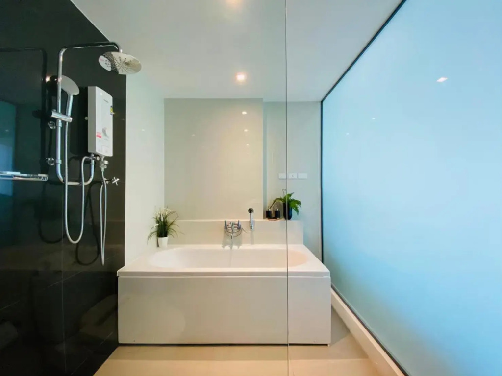 Civic Horizon Hotel & Residence