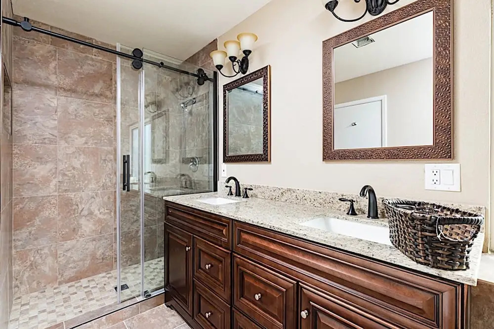 Shadow Mountain Retreat 4BR by Casago
