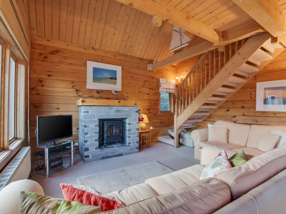 Pleasant Holiday Home in Little Petherick near Padstow