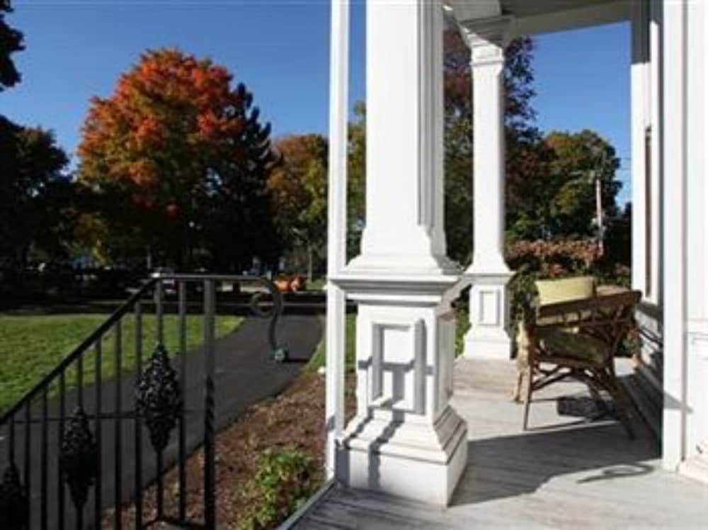 Proctor Mansion Inn