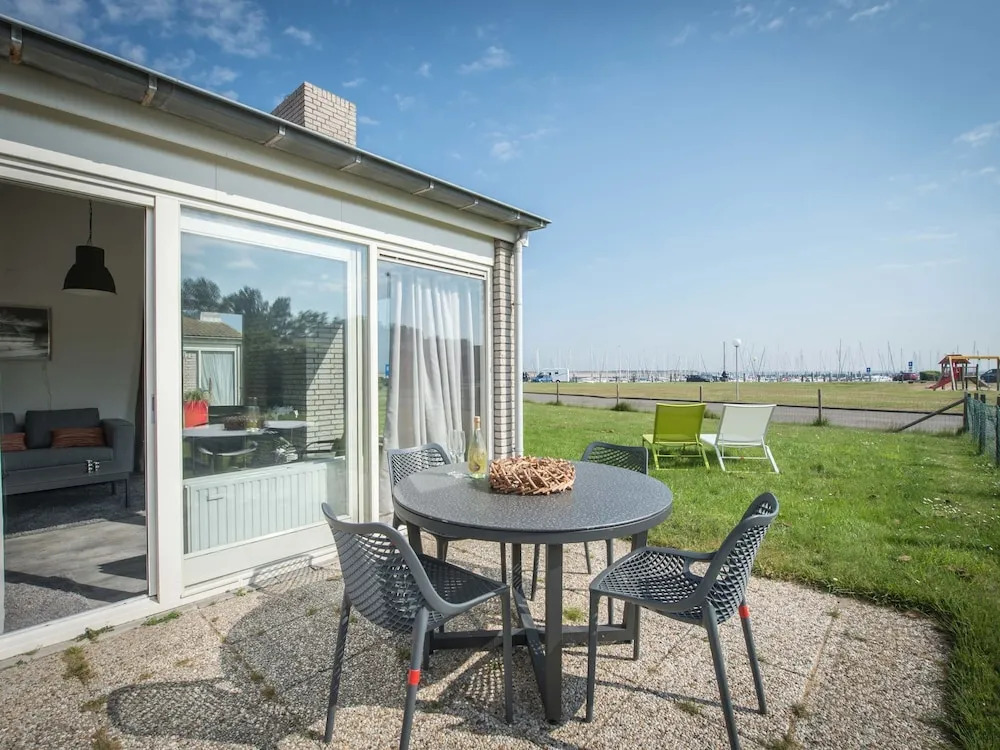 Striking Holiday Home in Kamperland With Sun Loungers