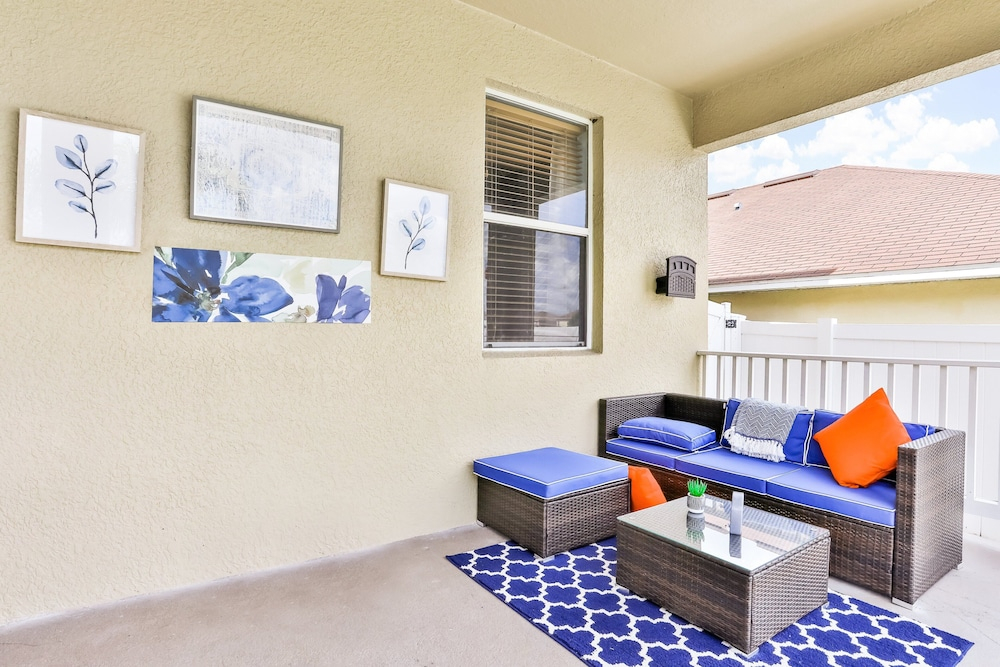 Dog-friendly Home w/ Private Hot Tub, High-speed Wifi, AC, Washer/dryer & Patio