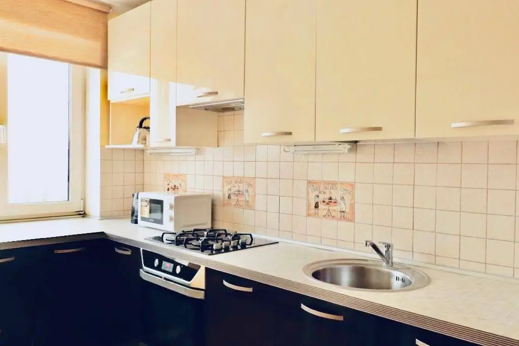 Michurina 15 Chetyrehkomnatnye apartamenty rjadom s KemGU