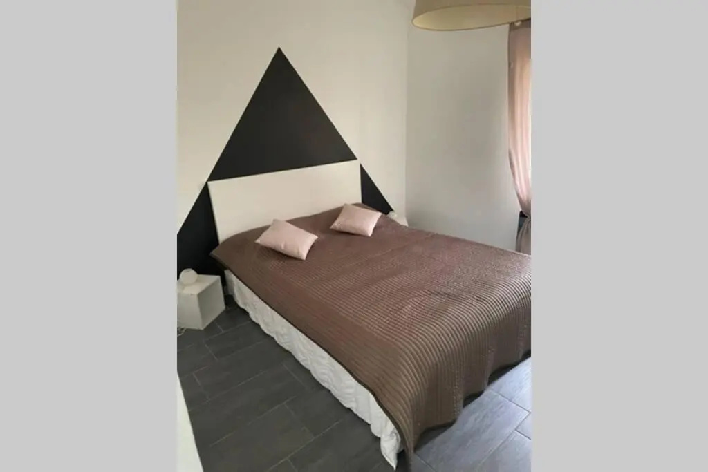 Maison Avec Jardin a 8 Min de L'aeroport