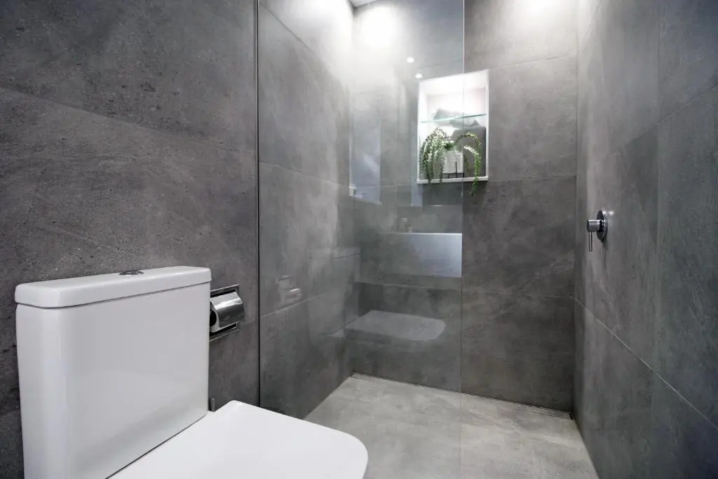 NEW Spacious 2 Bed Getaway - Private Courtyard! - Underfloor Heating