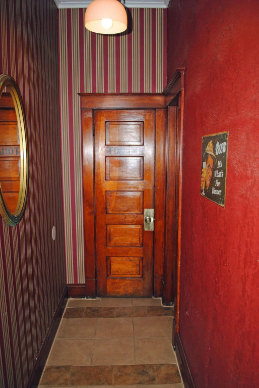 The Hotel Melrose