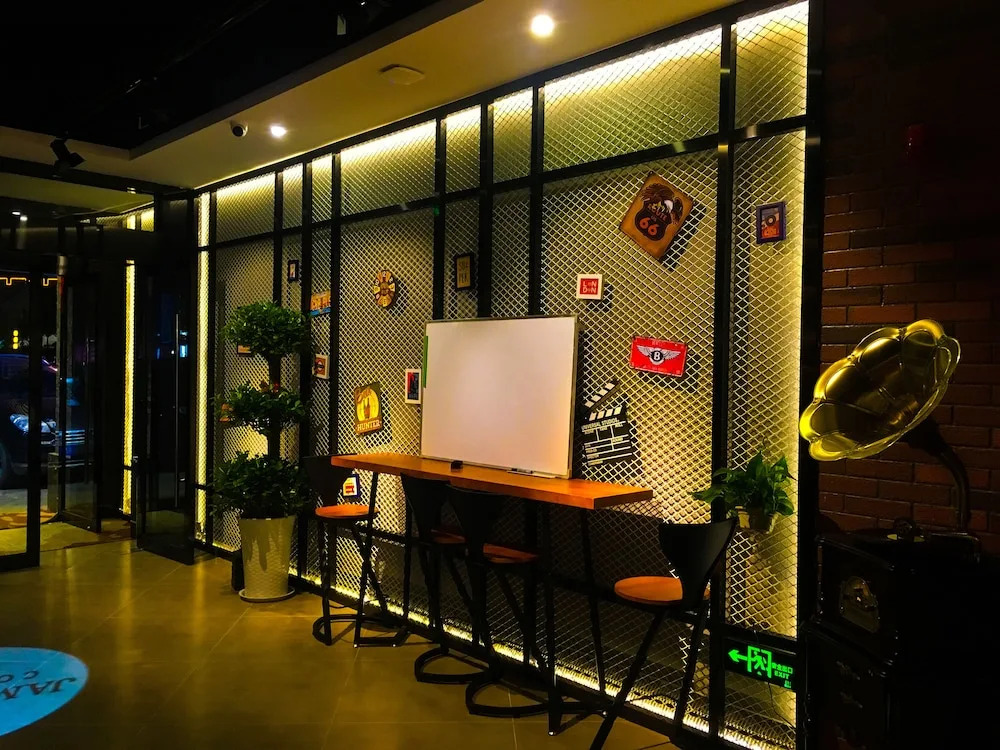 James Joyce Coffetel Xian Nanmen Ming City Wall Xiaonanmen