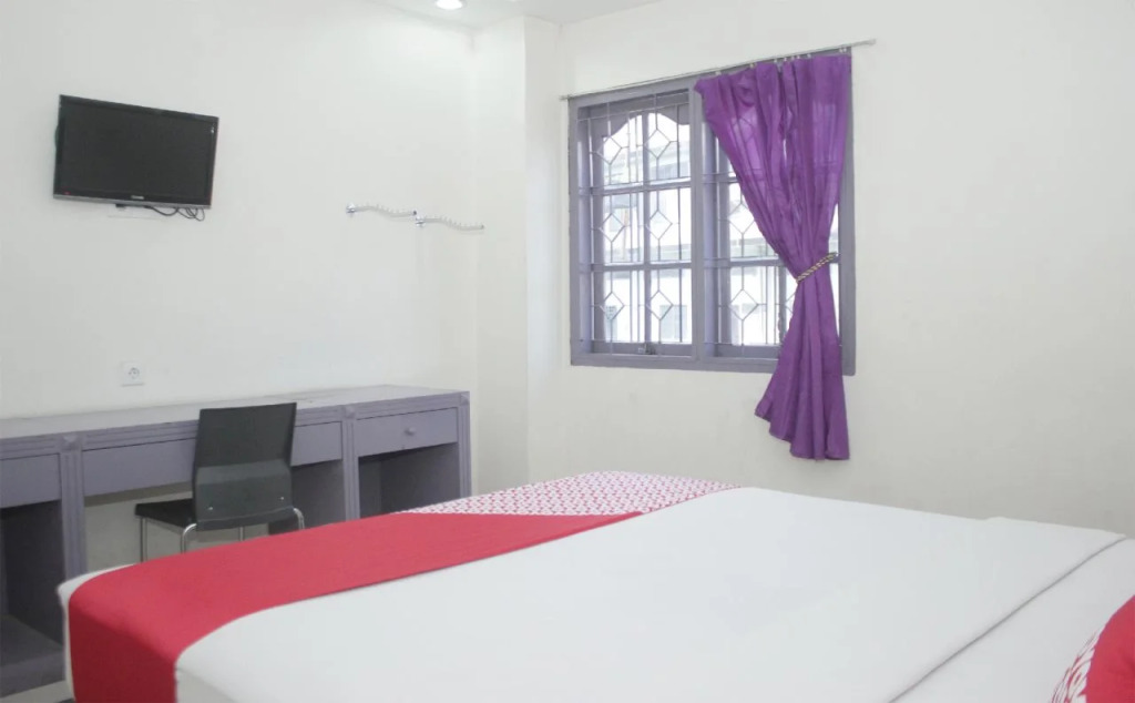 OYO 844 Surya Hotel
