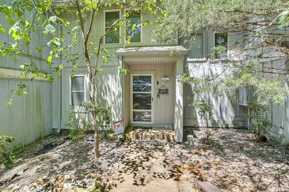 Walk to Lake Desoto: Home w/ Hot Tub Access!