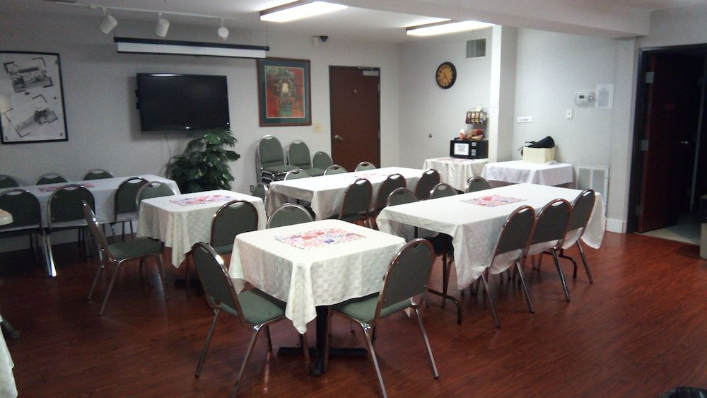 Omak Inn