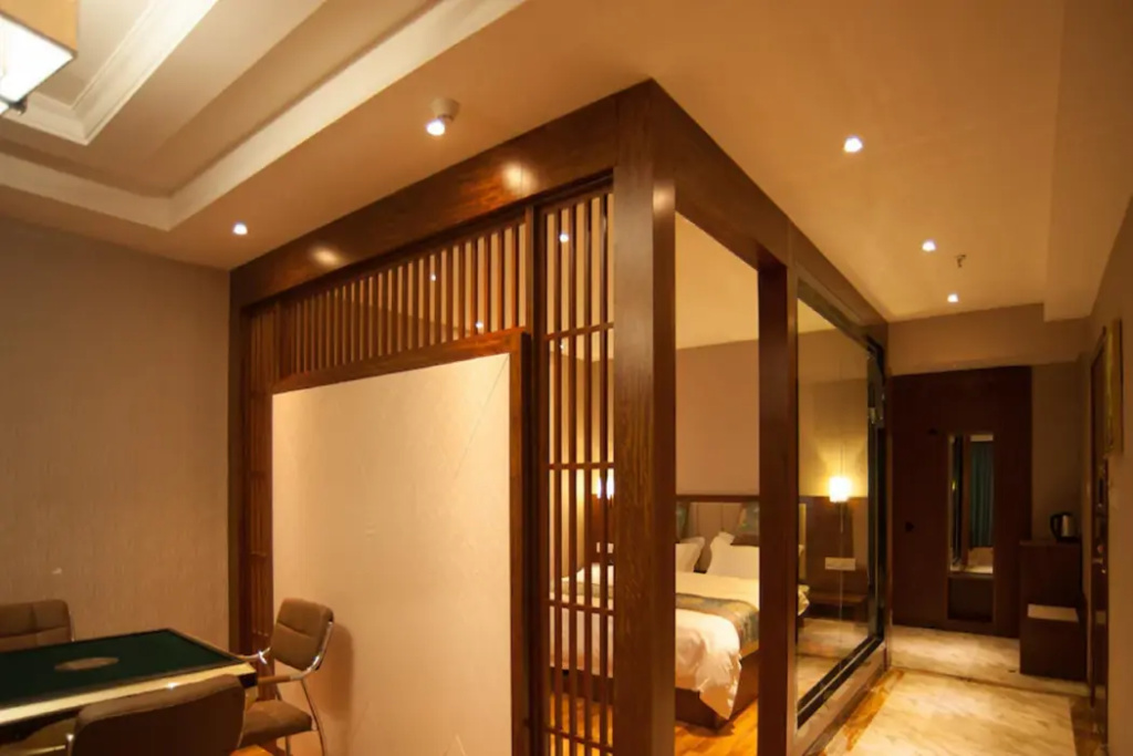 GreenTree Alliance Hotel Guiyang Huaguo Community Twin Towers Hotel