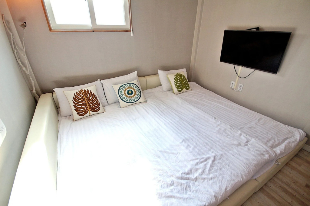 Daemyung Guesthouse