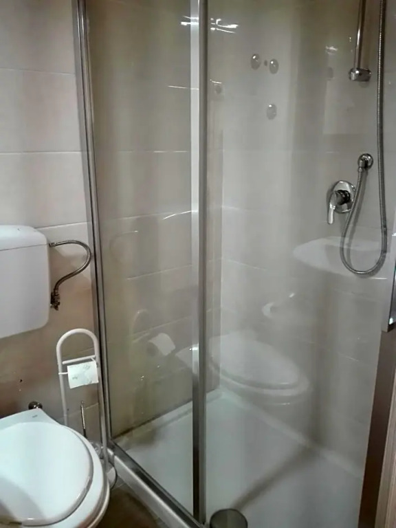 3 A b&b
