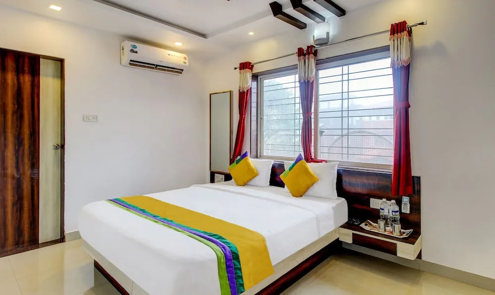 Treebo Trip Hotel Guru Krupa