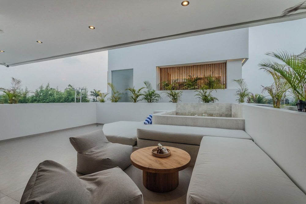 Tiga Harapan Villas Pererenan, Canggu by Sandara