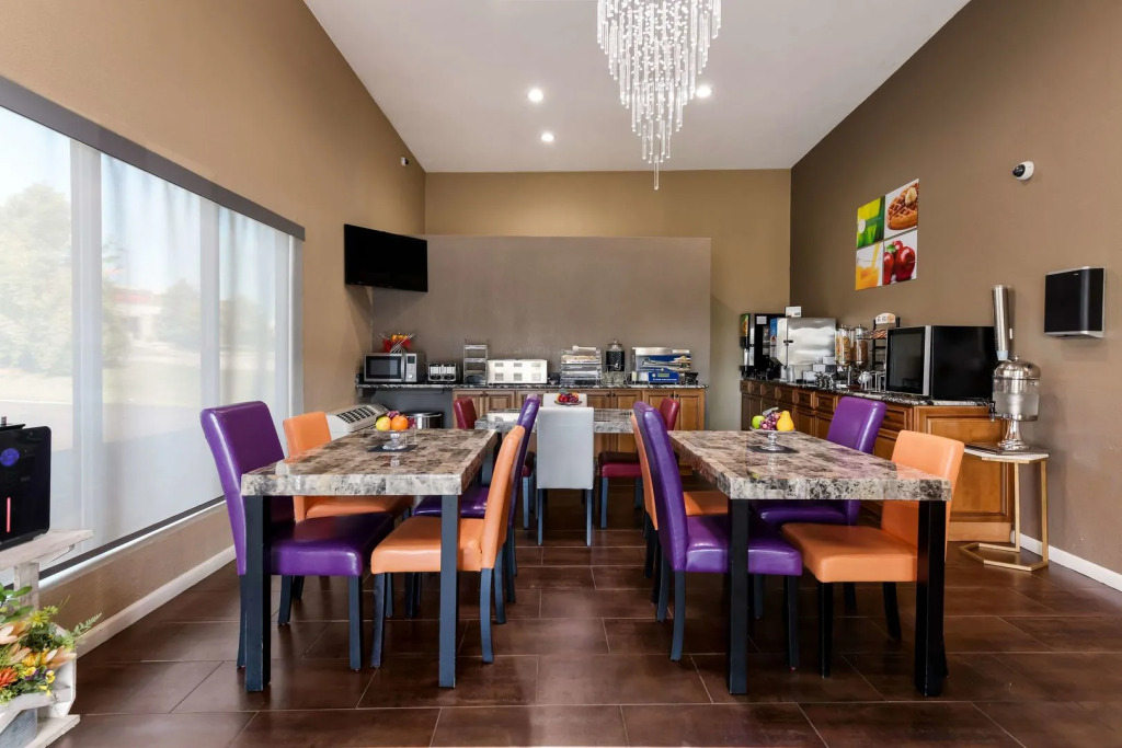 Baymont Inn & Suites by Wyndham