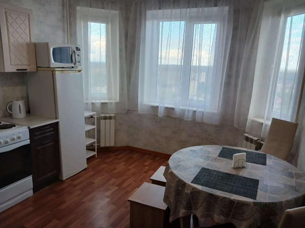 Aday Apartments (Эдэй Апартаменты) на проспекте Победы 44