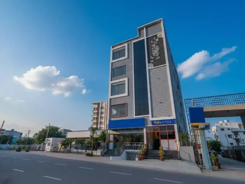 FabHotel VKs Bahadurpally - Nr Mahindra University Bahadurpally Jeedimetla