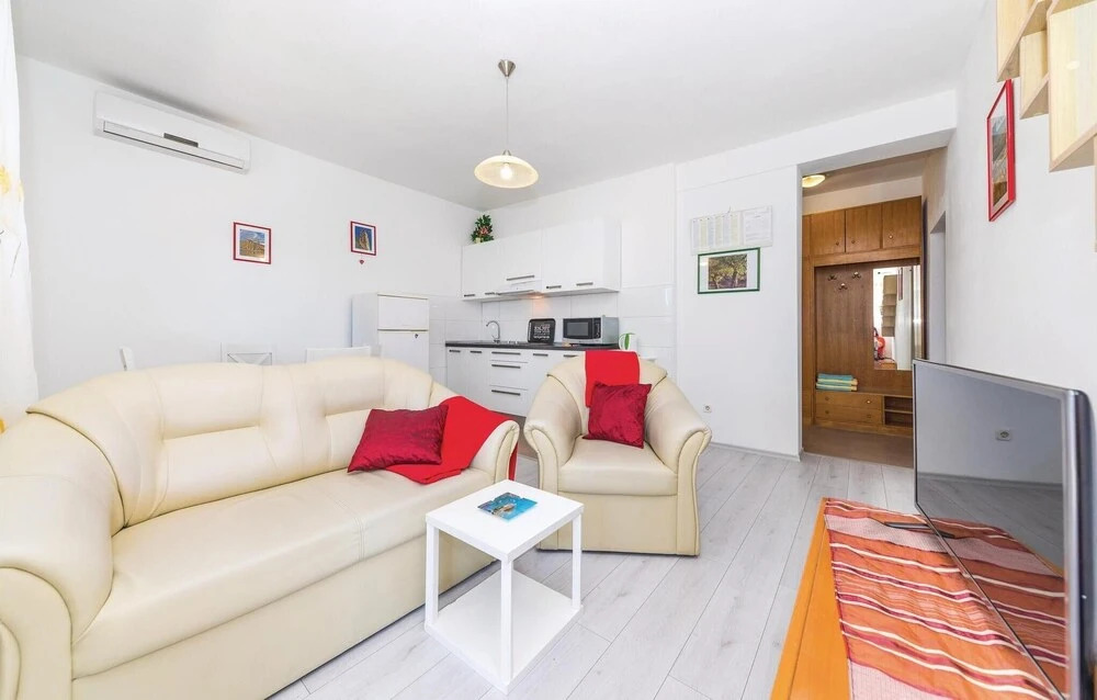 Beautiful Apartment in Trogir With 2 Bedrooms and Wifi