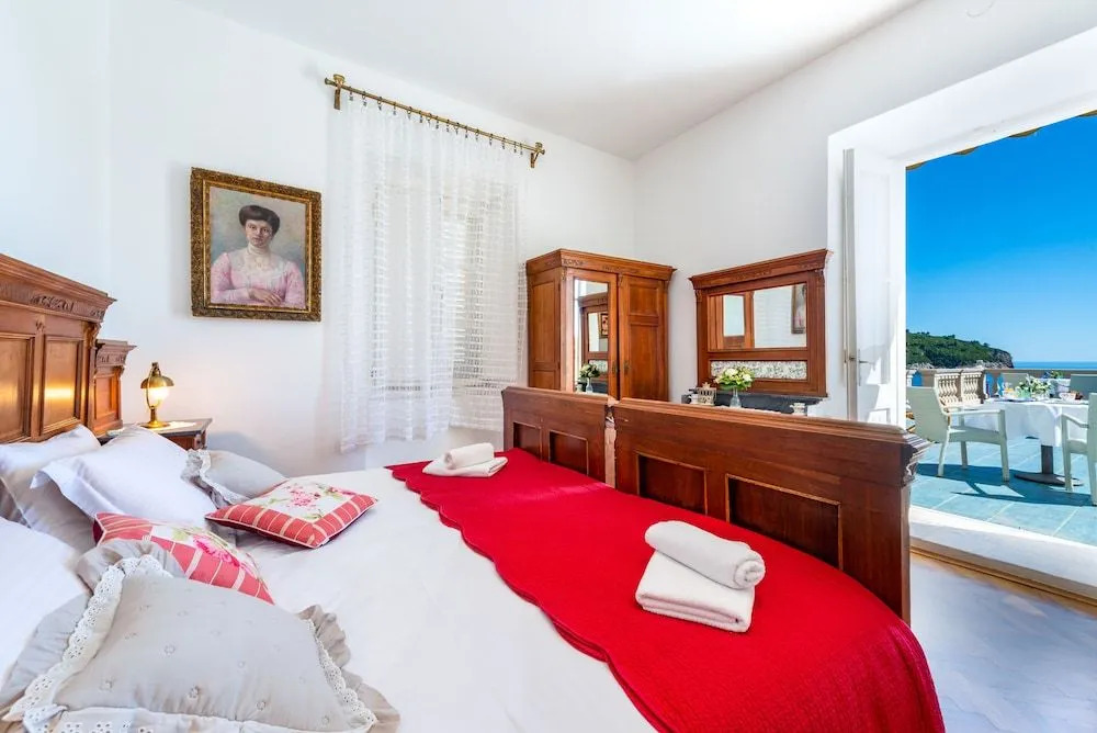Villa Adriatica - 4 bedroom vacation house