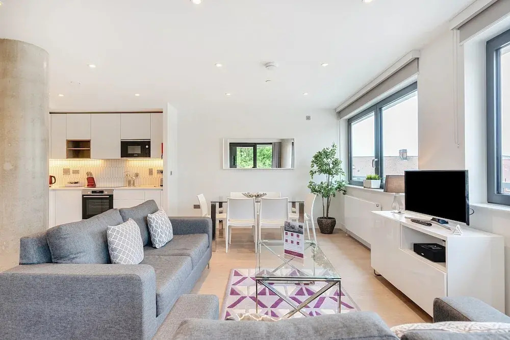 Roomspace Serviced Apartments -Oasis Way
