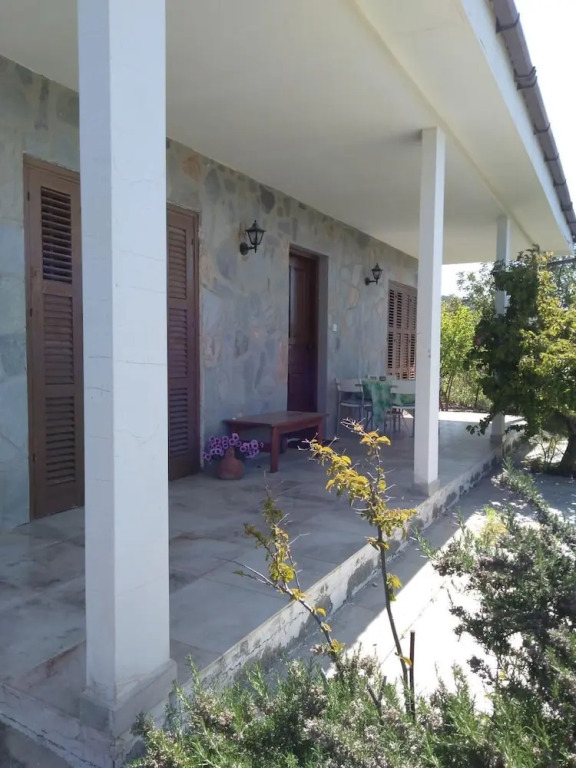 Layia Bungalow