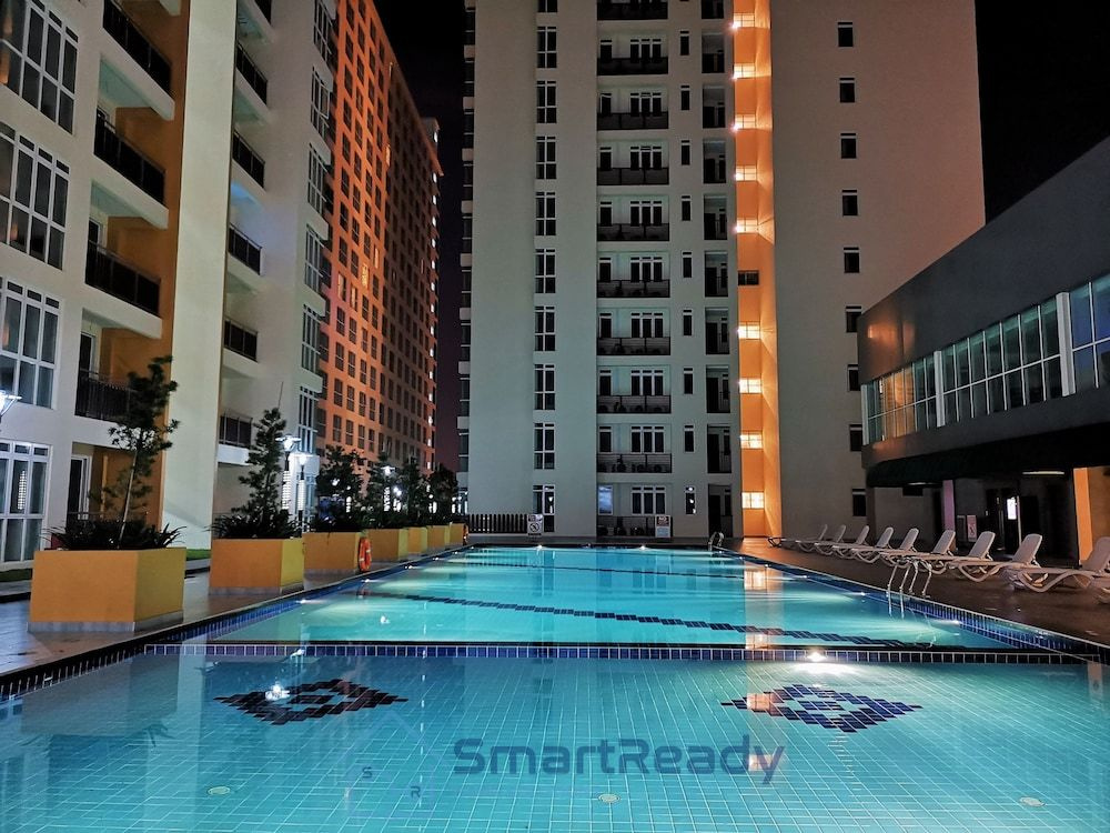 Residences at Daya near Mount Austin by SR Home