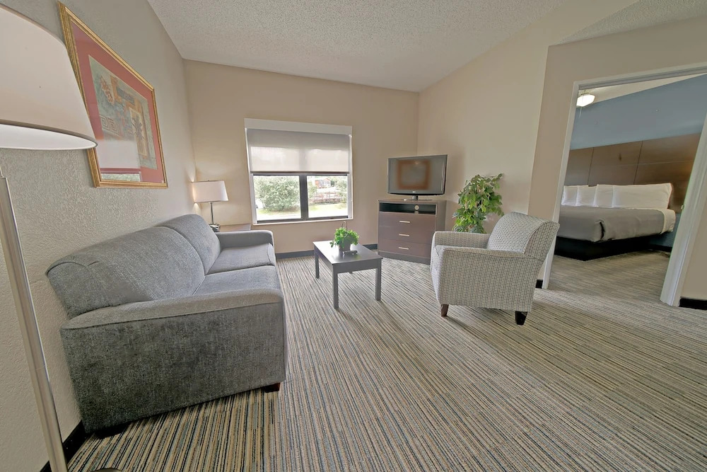 All Season Suites