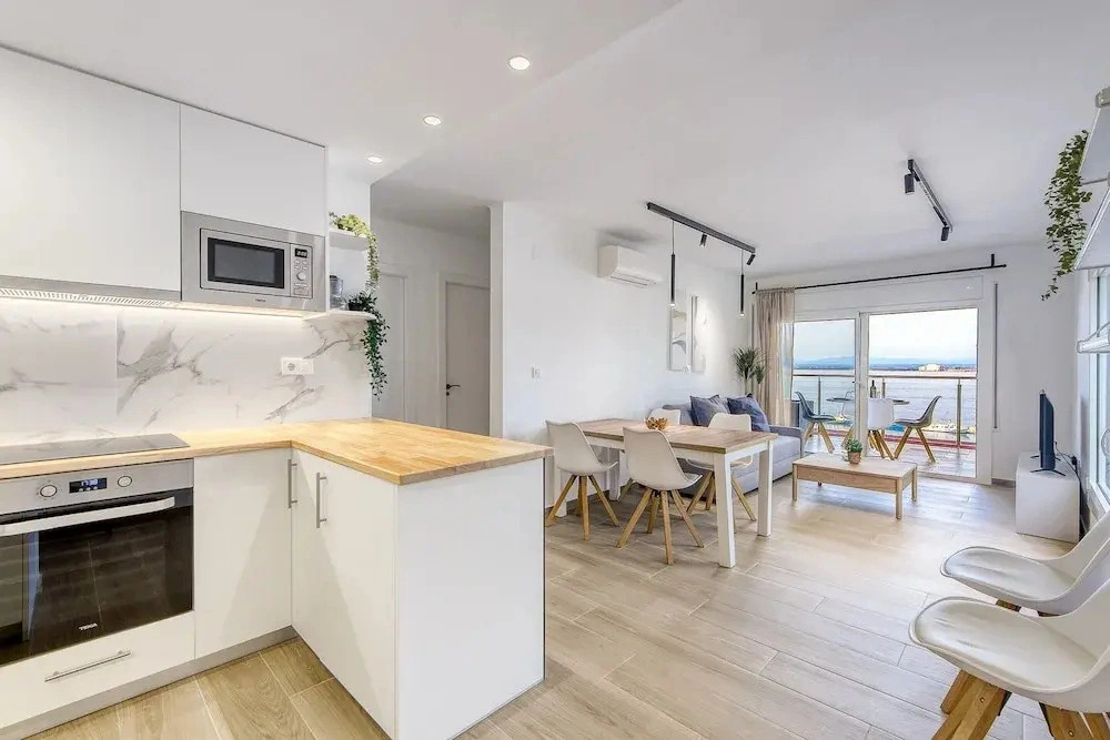 Apartment Near Playa De Roses Beach