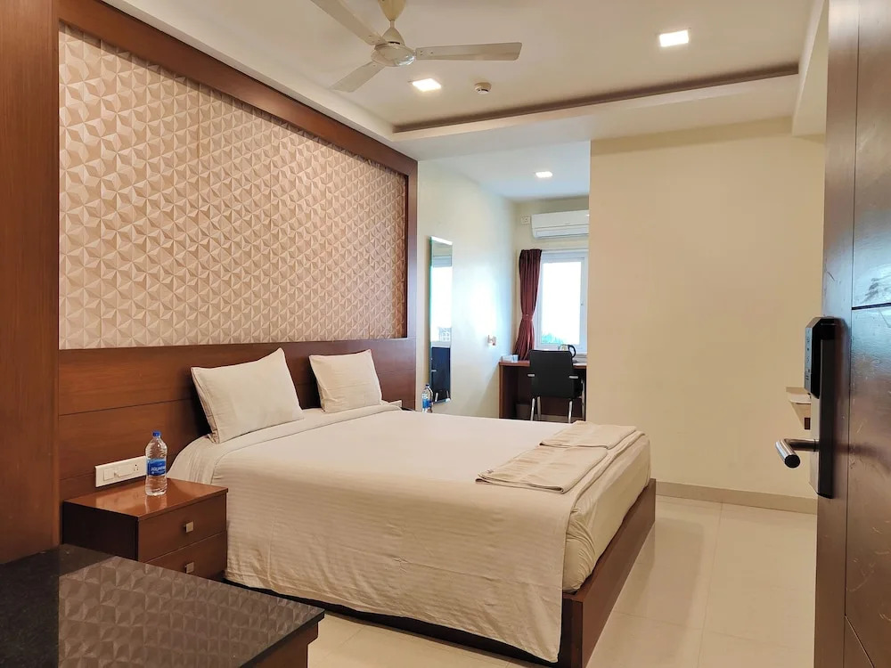 A and M Rooms and Residences