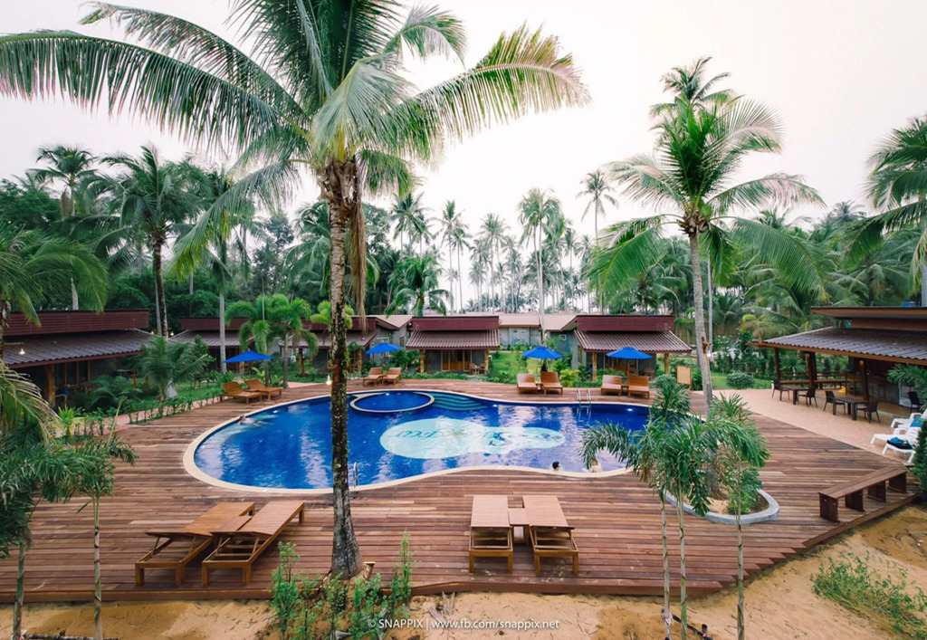 Seafar Resort