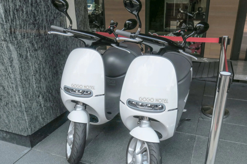 Gogo Hotel